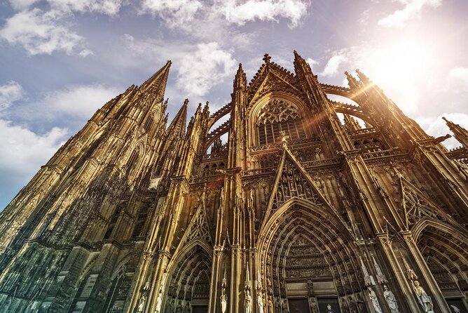 1 Hour Limousine Sightseeing Ride in Cologne - Good To Know