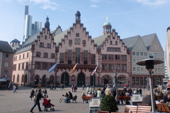 A Frankfurt Meander: A Self-Guided Audio Tour in Germany's Cradle of Democracy - Exploring Frankfurts Landmarks