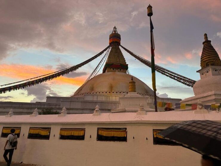 Bhaktapur र Boudhanath Stupa - Bhaktapurs Ancient Architecture