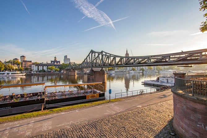 Explore Frankfurt in 1 Hour With a Local - Overview