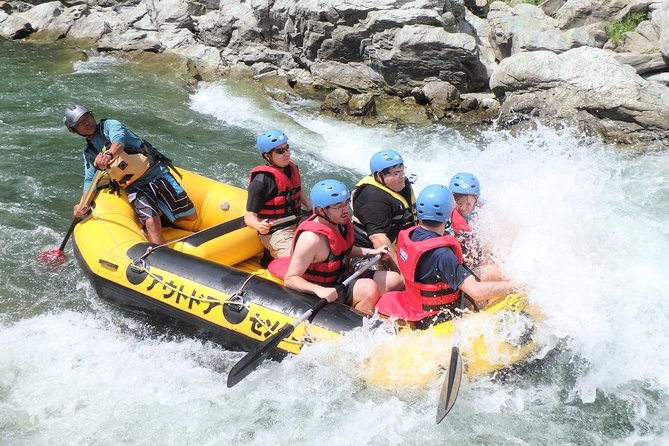 10:30 Local Gathering and Rafting Tour Half Day (3 Hours)