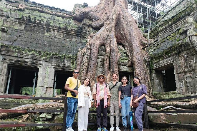 Angkor Wat Full Day Small Group With Sunset & Tour Guide - Pickup and Cancellation