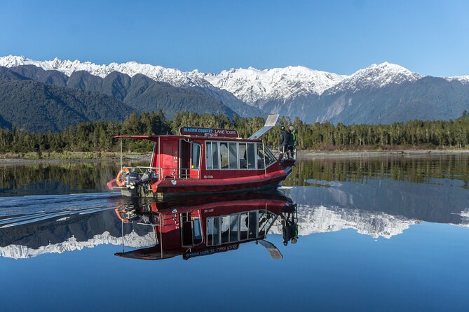 2-Hour Scenic Cruise in Lake Mapourika