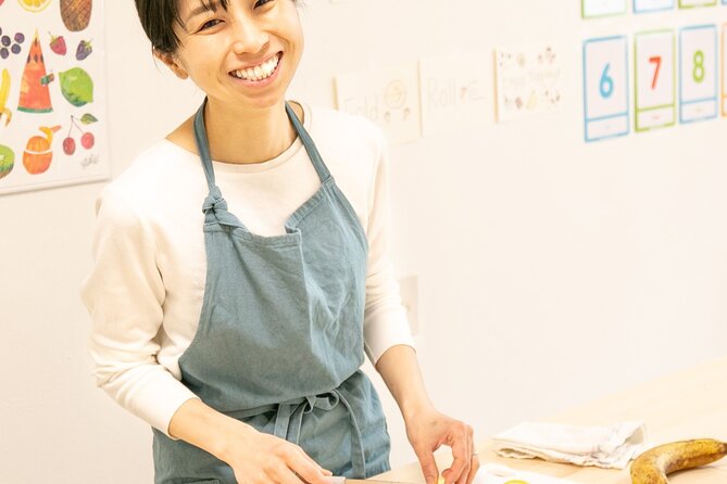 作る 二種類の和菓子を札幌で！ - Price and Booking Details
