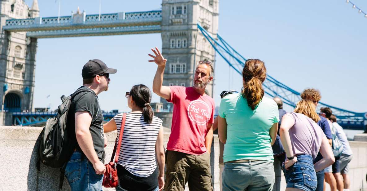 London: River Thames Small Group Bike Tour - Experience