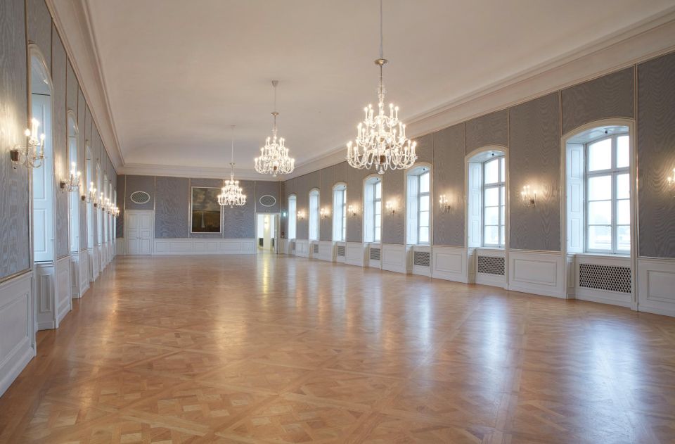 Munich: Concert in the Hubertus Hall at Nymphenburg Palace - Highlights