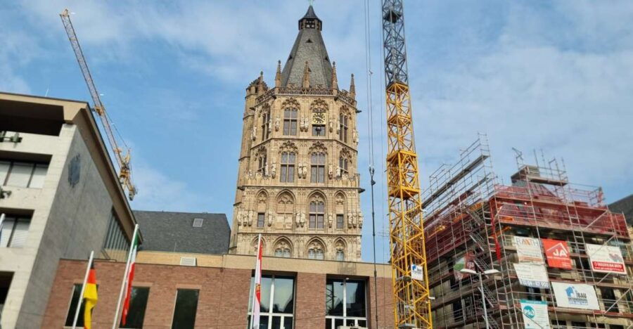 Cologne: Old City Guided Walking Tour