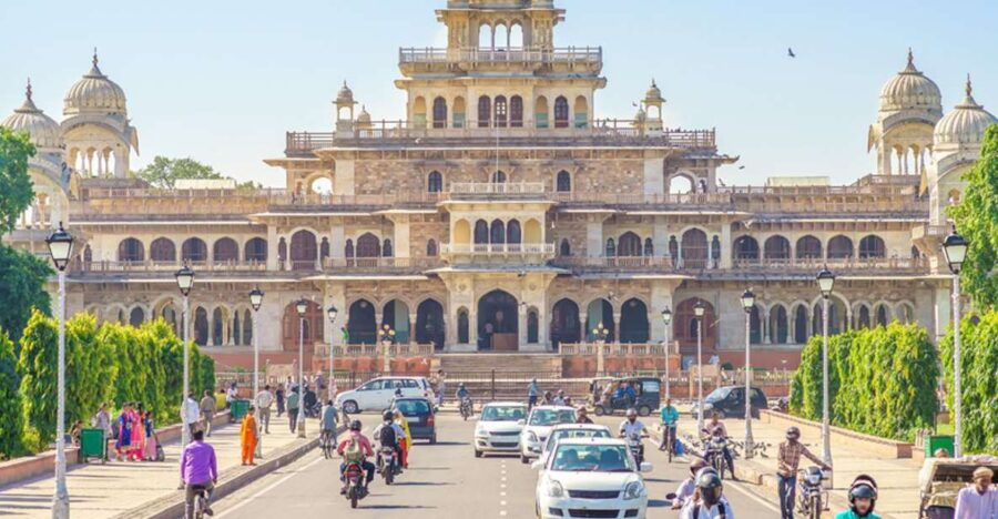 Agra to Jaipur Cab via Fatehpur Sikri & Abhaneri Stepwell - Good To Know