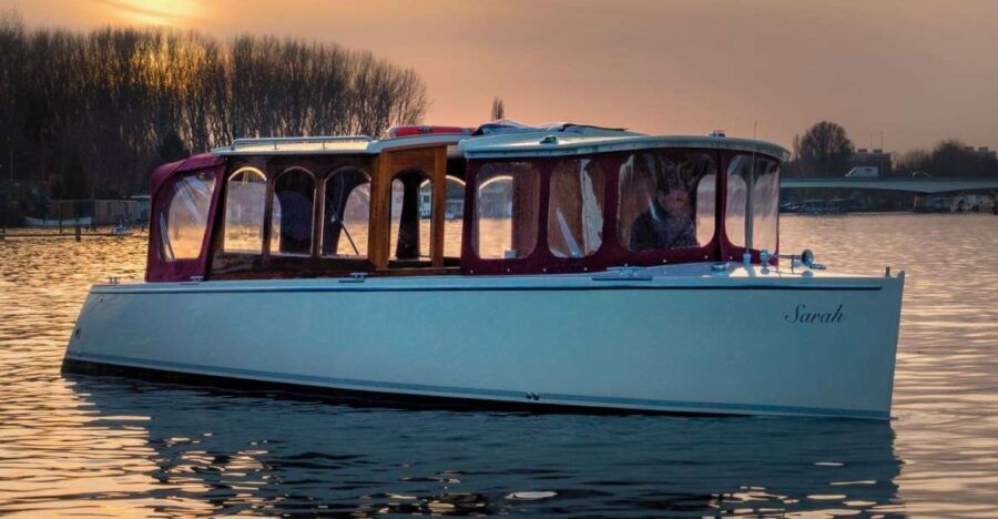 Amsterdam: Festival of Lights Canal Cruise - Good To Know