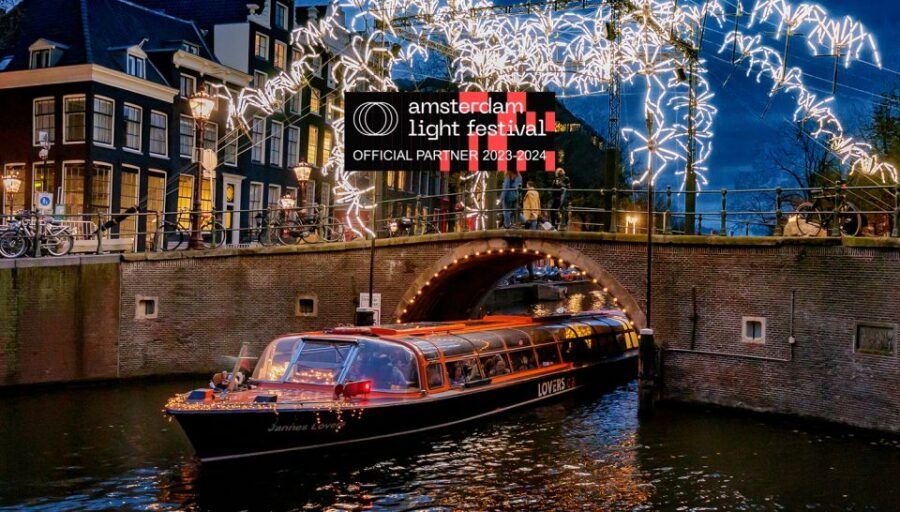 Amsterdam: Light Festival Canal Cruise From Central Station - Good To Know