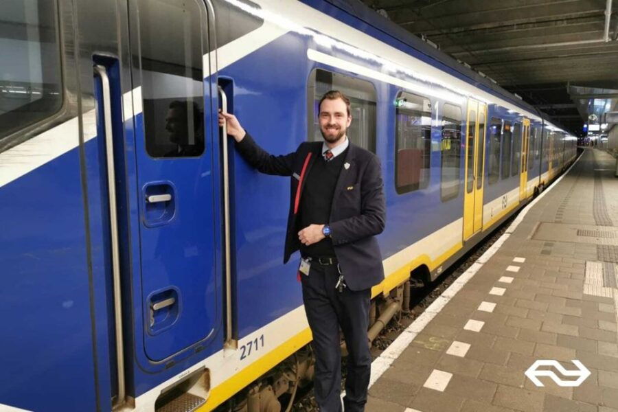 Amsterdam: Train Transfer Schiphol Airport From/To Amsterdam - Good To Know