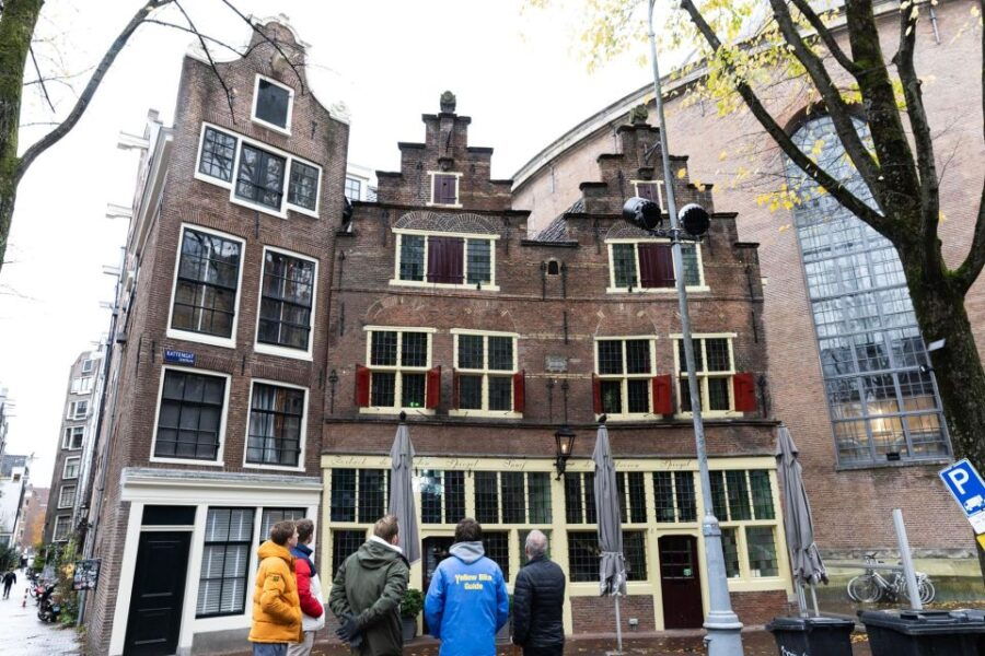 Amsterdam: Winter Walking Tour
