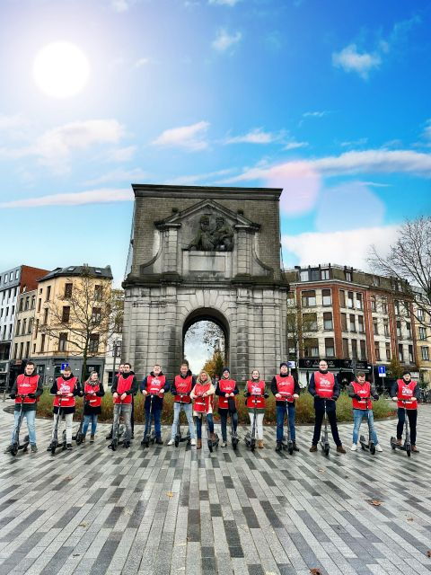 Antwerp: City Highlights E-kickscooter Tour
