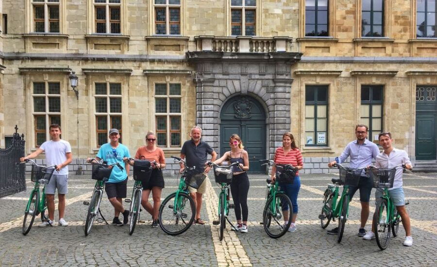 Antwerp: Early Birds Tour – Highlights Biketour 2.5 Hours