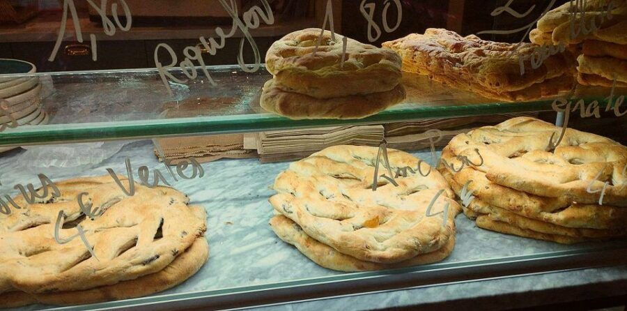 Avignon: Historic District Guided Food & Wine Walking Tour