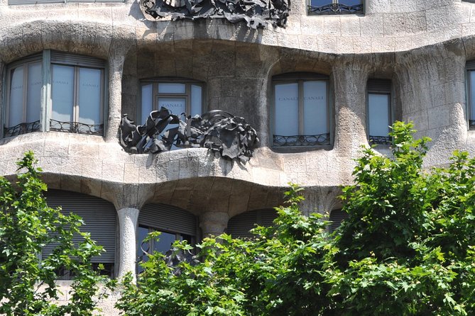 Barcelona & Gaudi. Regular Tour - Good To Know