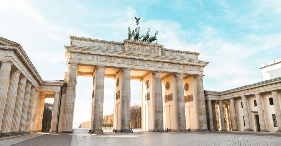 Berlin: 1-Hour Guided Tour of the Historic Center - Good To Know