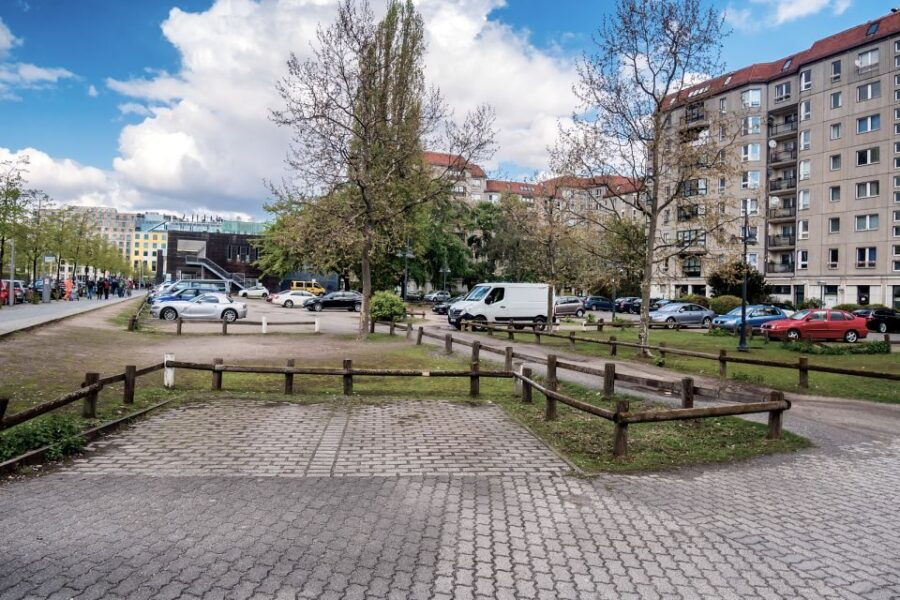 Berlin Highlights, History, and Government District - Good To Know