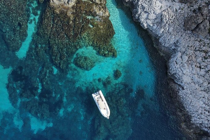 Boat Tour to Egadi Favignana and Levanzo Islands From Trapani