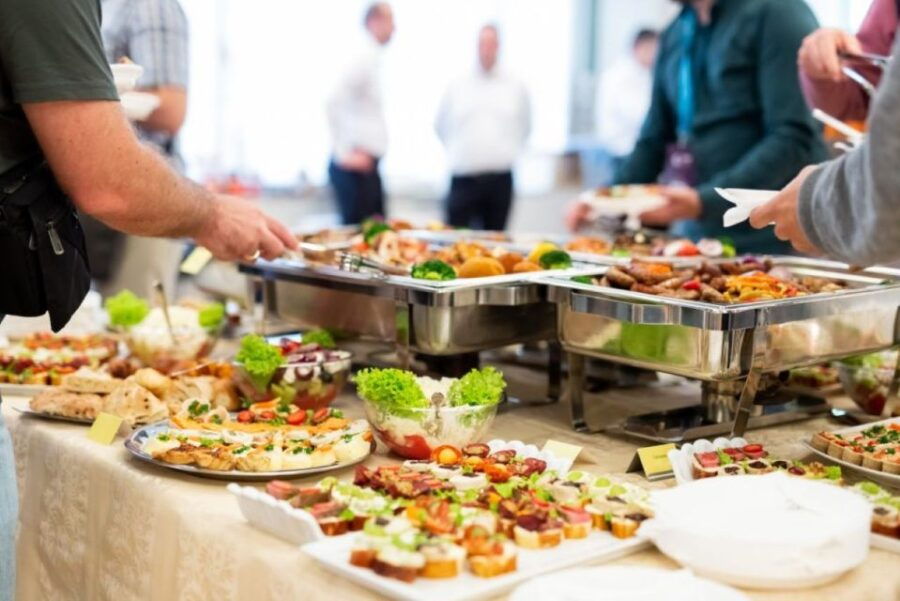 Bonn: American Brunch Buffet With Live Music
