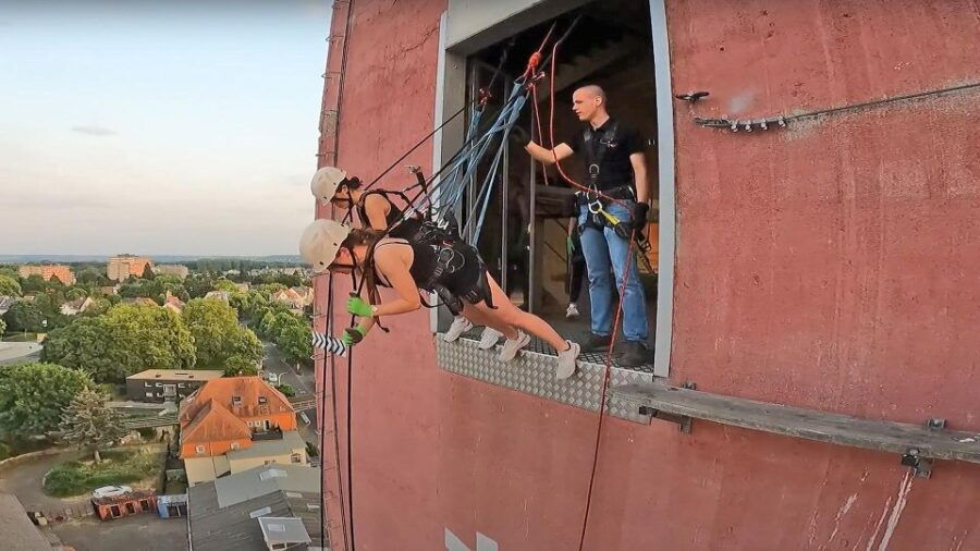 Brühl: House Running Outdoor Sport Adventure - Good To Know