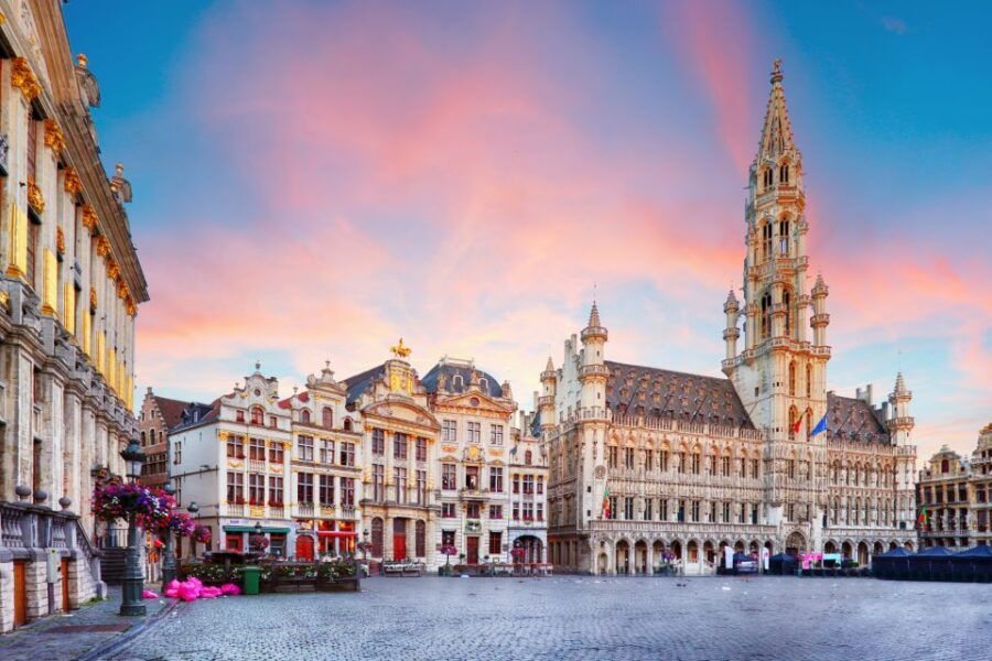 Brussels: City Exploration Game and Tour - Good To Know