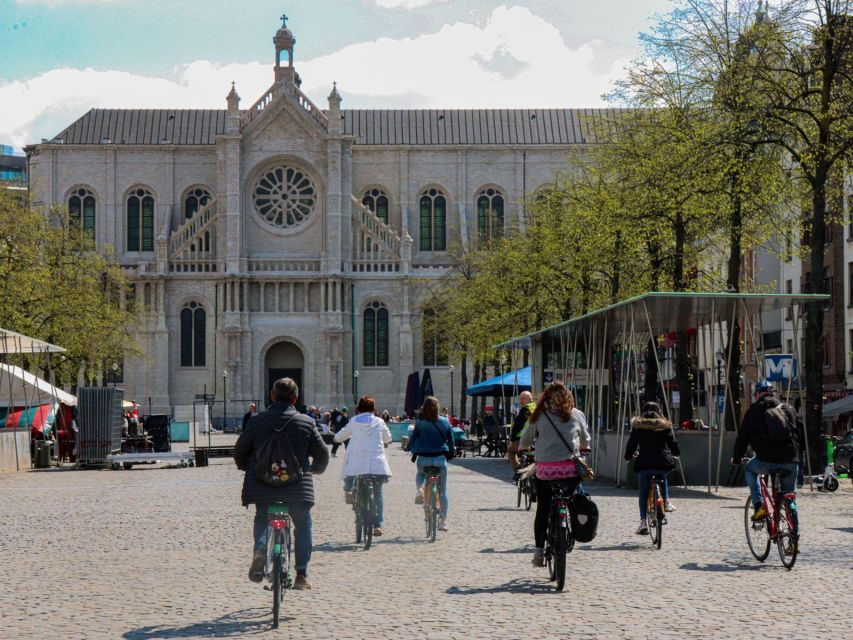 Brussels: Highlights and Hidden Gems Bike Tour