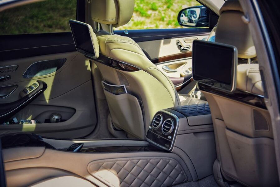 Brussels: Private VIP Transfer To/From Bruges - Good To Know