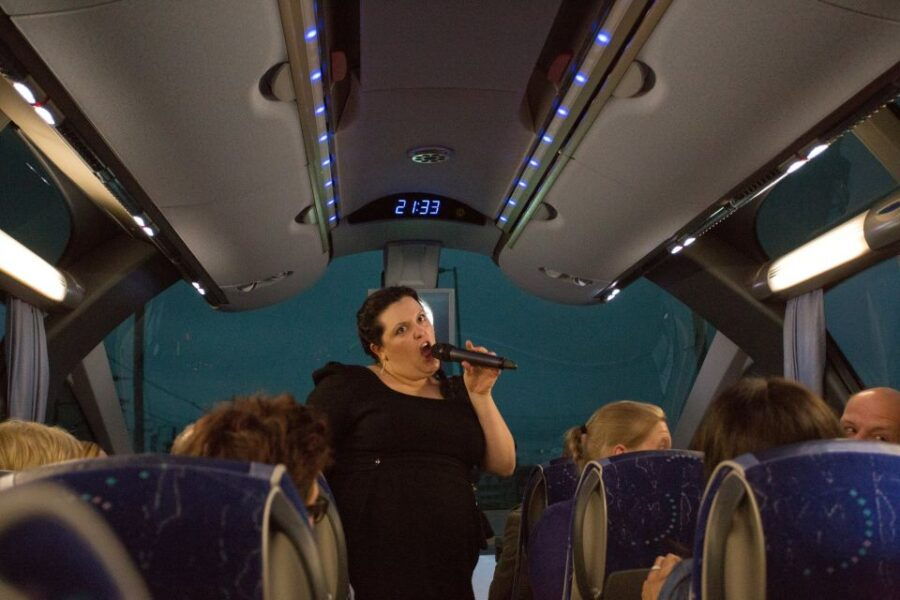 Cologne: 1.5-Hour Comedy Bus Tour