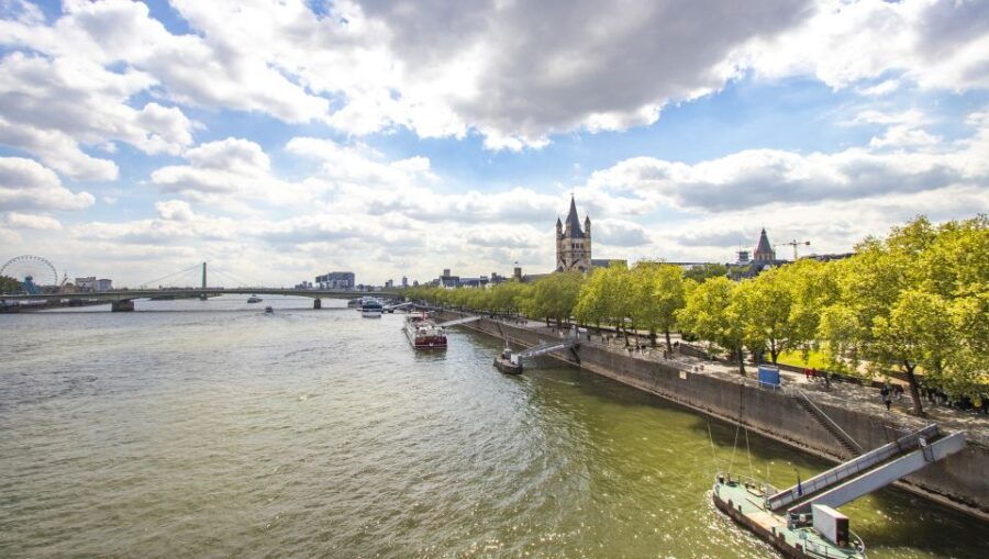 Cologne: City Sightseeing and Photography Walking Tour