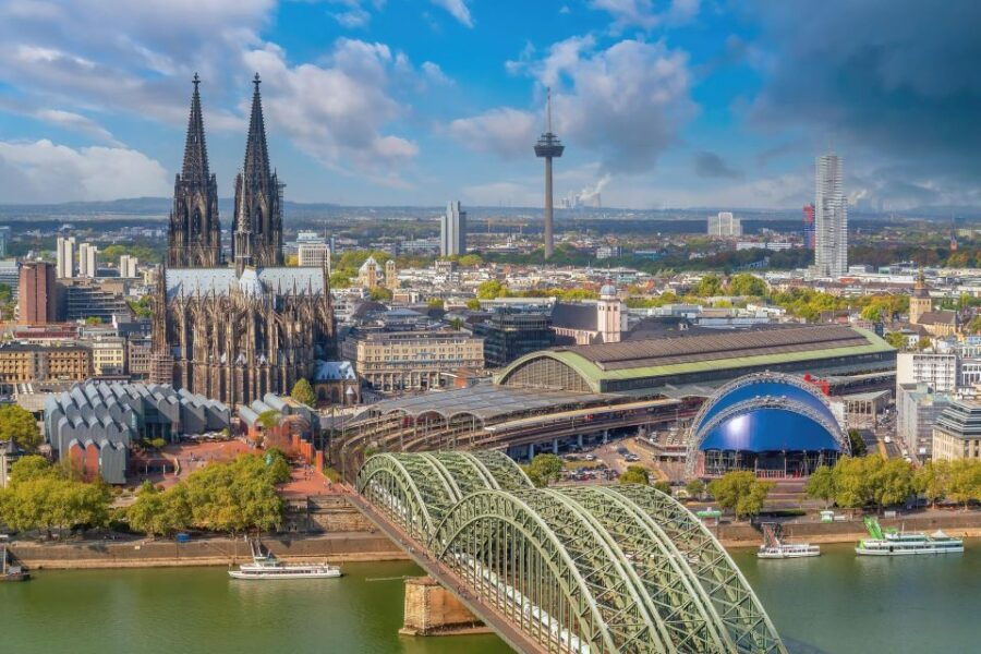 Cologne: Private Architecture Tour With a Local Expert