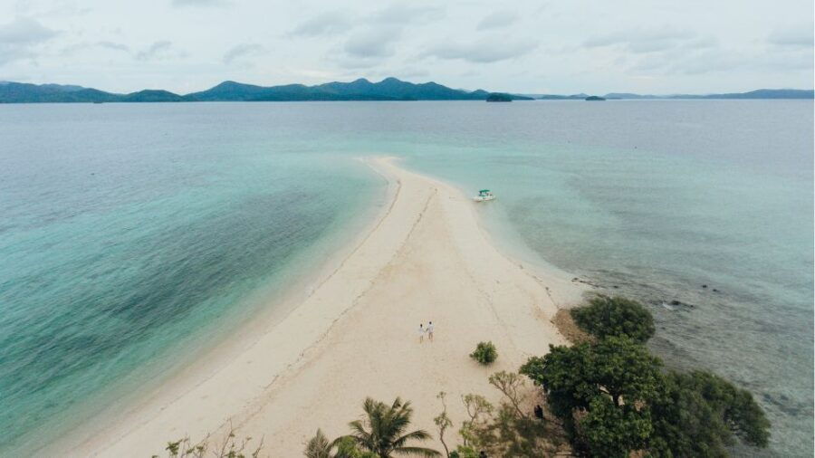 Coron Island & Beach Escapade Speedboat Tour in 1 Day