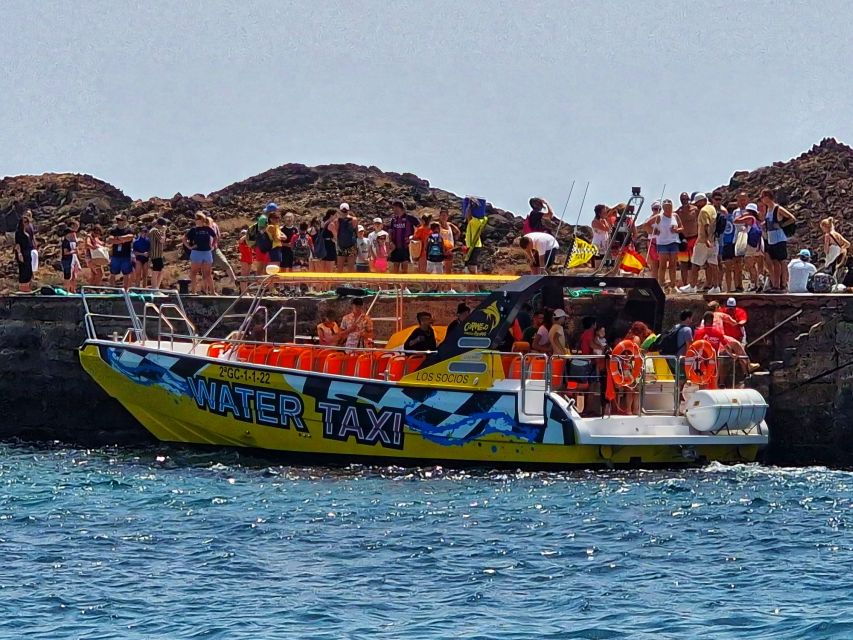 Corralejo: Isla De Lobos Fast Ferry Roundtrip Ticket