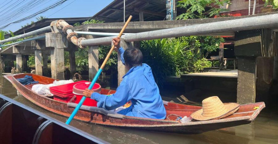 Damnoen Saduak Floating Market & Railway Market (Half Day) - Good To Know