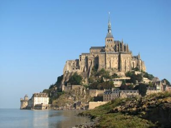 Day Trip to Mont Saint-Michel and Saint-Malo From Rennes With Driver-Guide
