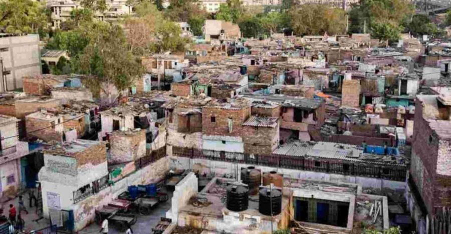 Delhi Half Day Slum Walking Tour With Guide - Good To Know