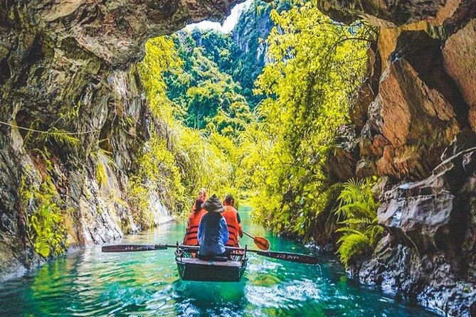 Deluxe Hoa Lu Trang An Mua Cave Small Group: Boat Trip, Biking, Hiking,Limousine