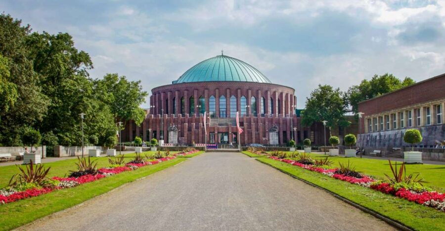 Düsseldorf: Classic City Segway Tour - Good To Know