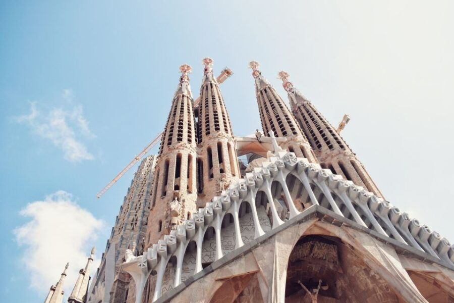 Fast-Track Access: Sagrada Familia 1.5-Hour Guided Tour - Good To Know