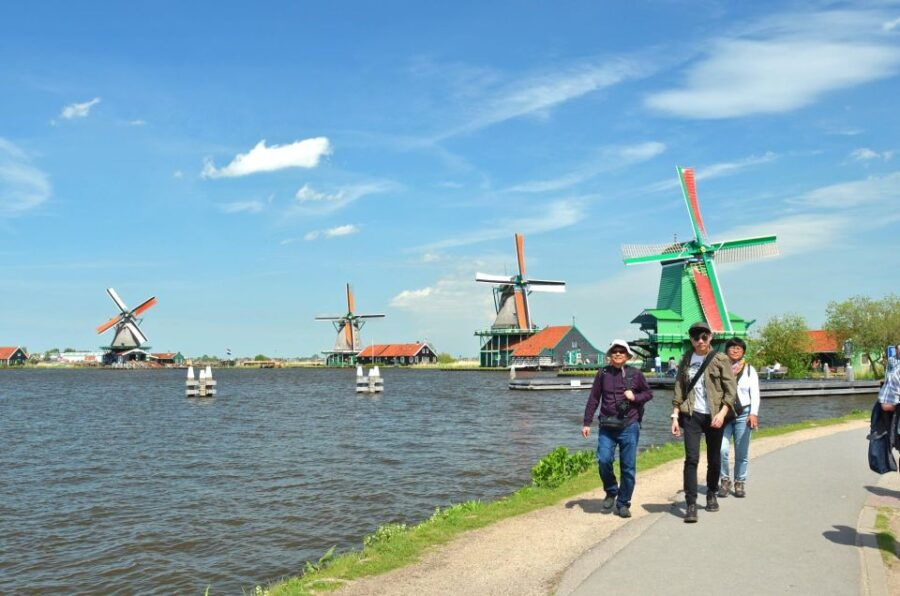 From Amsterdam: Guided Zaanse Schans & Cheese Tasting Tour - Good To Know