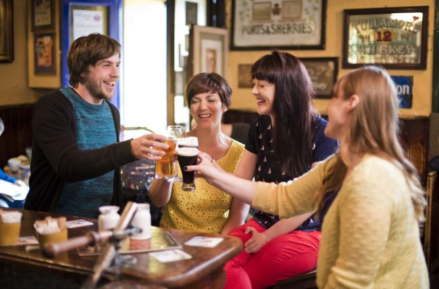 From Cork: Full-Day Guided Tour to Dingle Peninsula