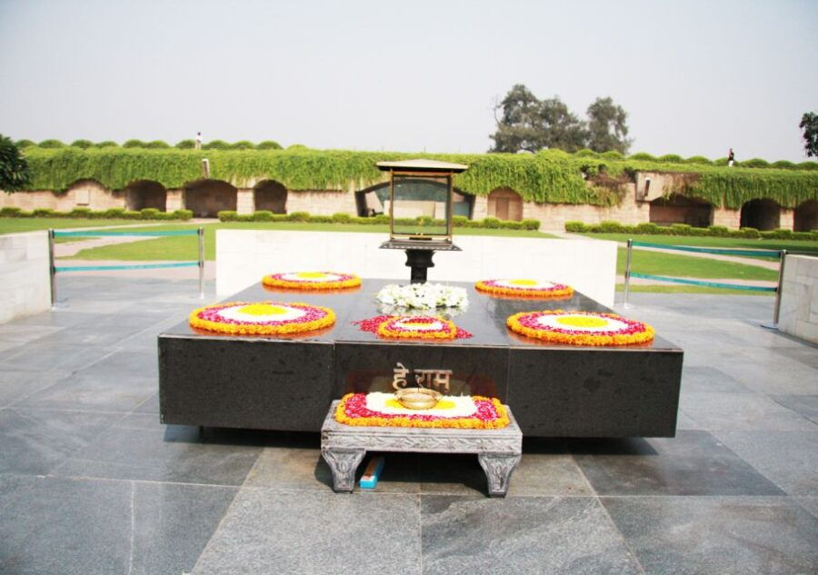 From Delhi: Old & New Delhi Private Sightseeing Tour - Good To Know