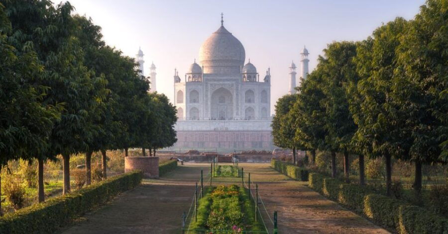 From Delhi: Taj Mahal & Agra Private Day Trip by AC Car - Good To Know