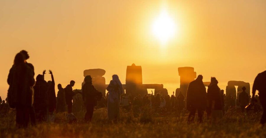 From London: Stonehenge Summer Solstice Sunset Tour (Jun 20)