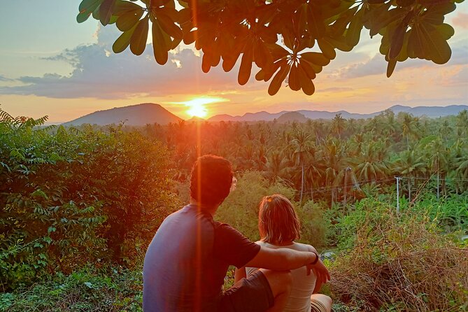Full-Day Tour - City & Countryside, Old Bamboo Train, Secret Bat Cave & Sunset - Good To Know