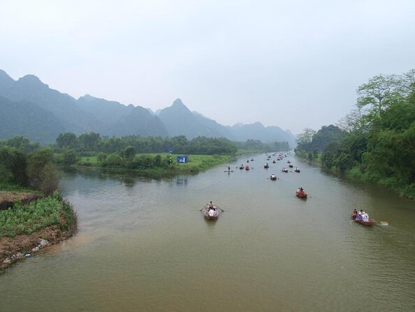 Full Day Tour to Perfume Pagoda With Traditional Boat Ride