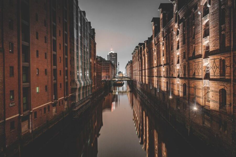 Hamburg: Urban Jungle Photo Tour - Good To Know