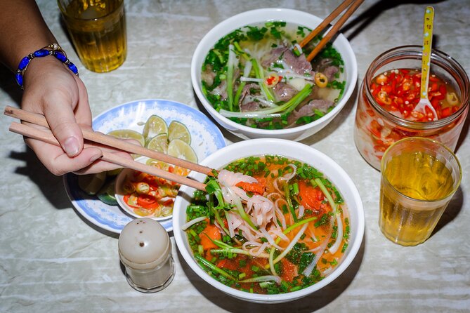 Hanoi Dawn Private Food Tour With 10 Tastings - Good To Know