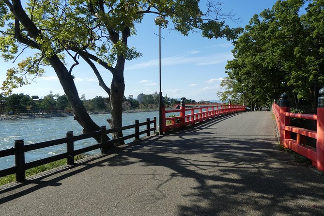 Highlights of East Kyoto by Train, Zen, Tea, Sake