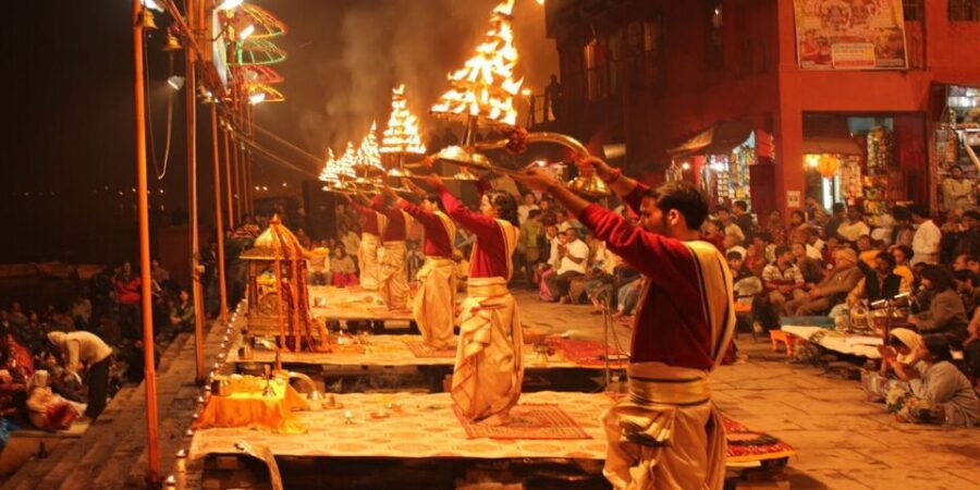 India: Evening Ganga Aarti With Dinner and Private Transfer - Good To Know